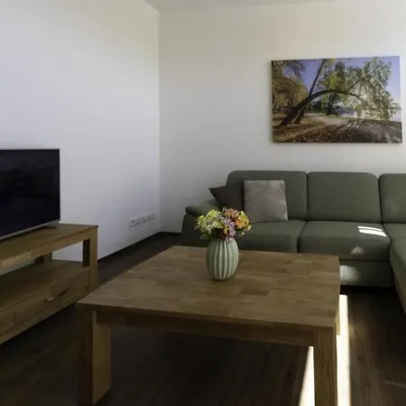Prázdninový dům Hafen 12-2 Stilvolle Ferienwohnung Am Stadthafen