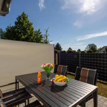 Hafen 12-2 Stilvolle Ferienwohnung Am Stadthafen * Röbel